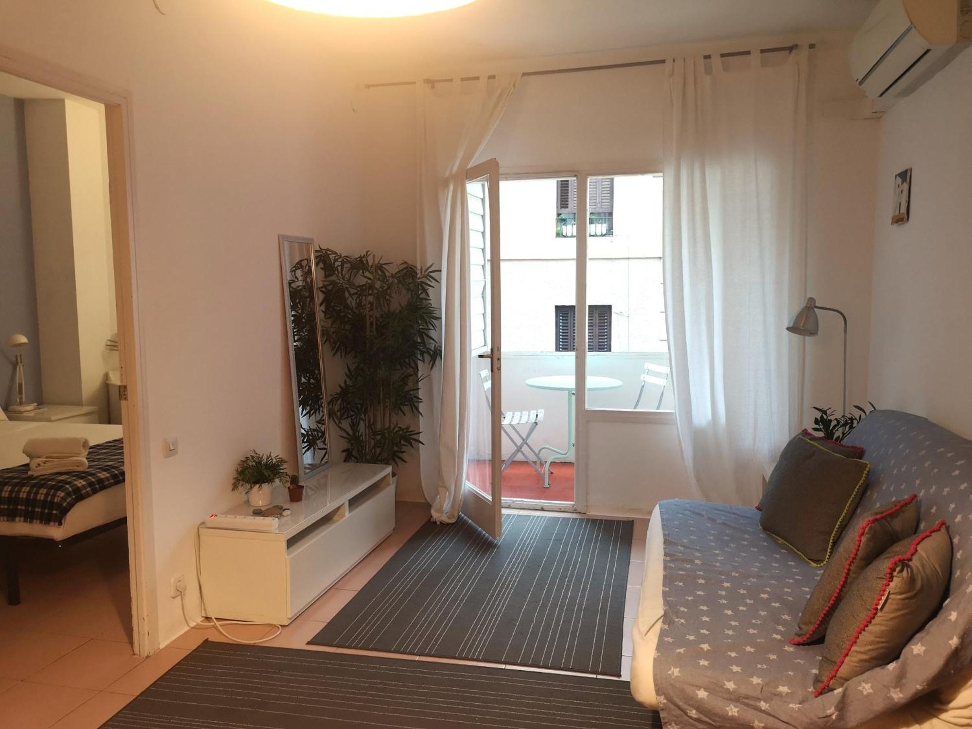 Aparteasy - Balcony, Quiet, Sunny * Barcellona